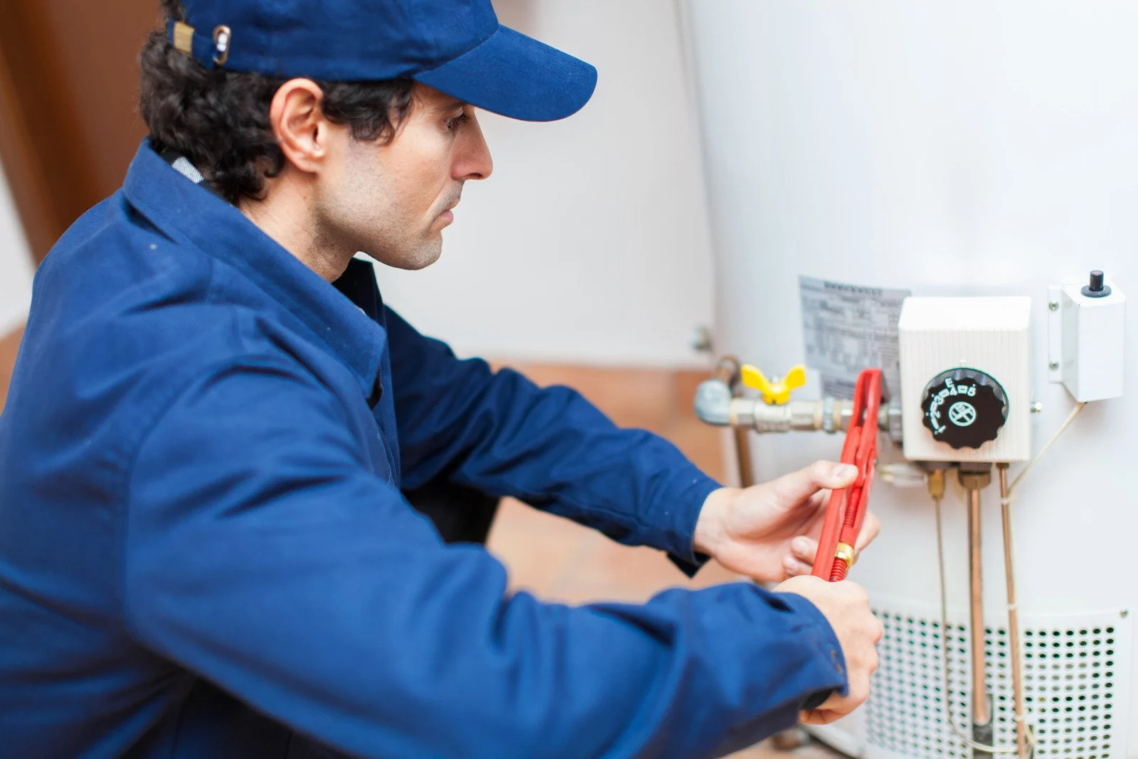 hot water tank fixing
